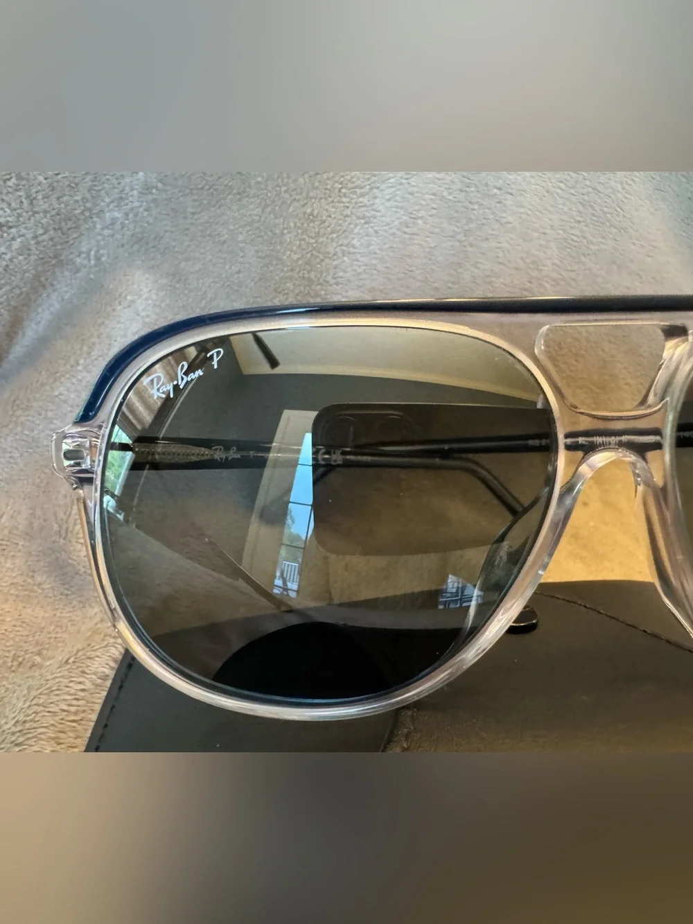 Ray-Ban Polarized Sunglasses RB-2498